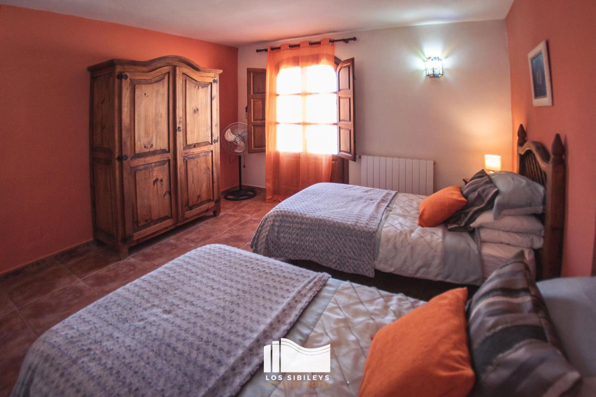 Hotel Los Sibileys Henares ภายนอก รูปภาพ