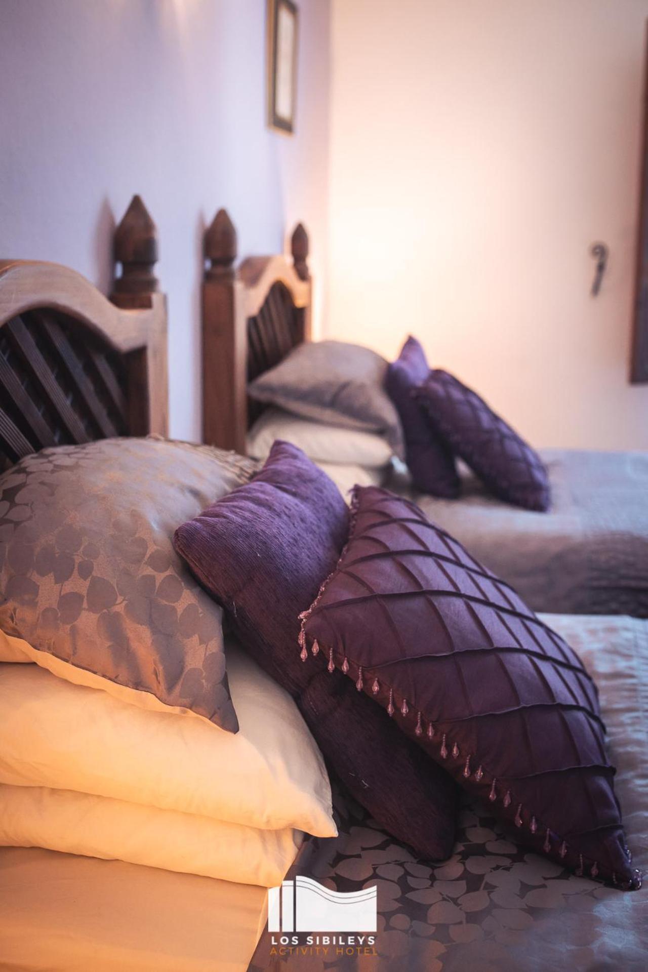 Hotel Los Sibileys Henares ภายนอก รูปภาพ