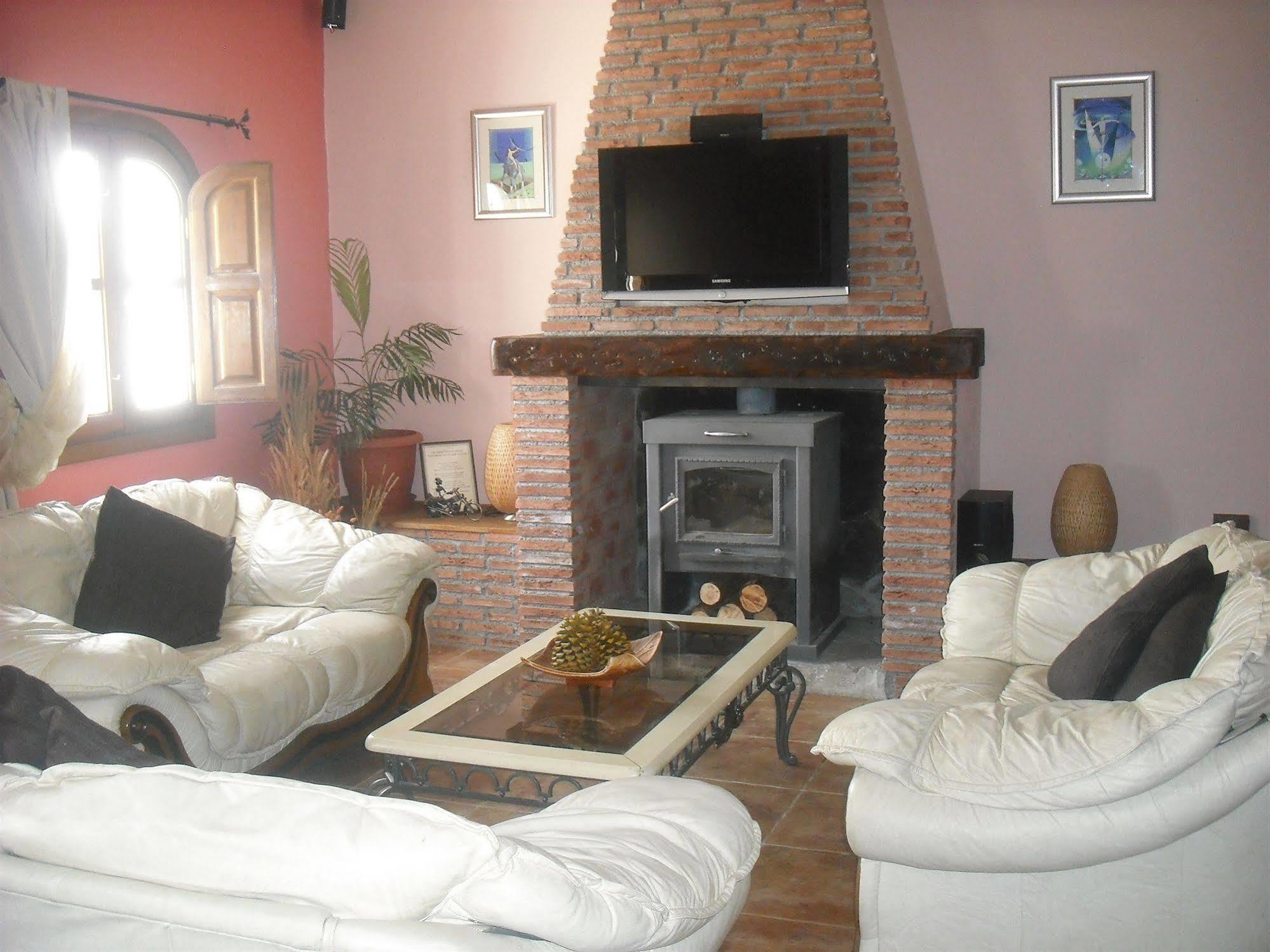 Hotel Los Sibileys Henares ภายนอก รูปภาพ